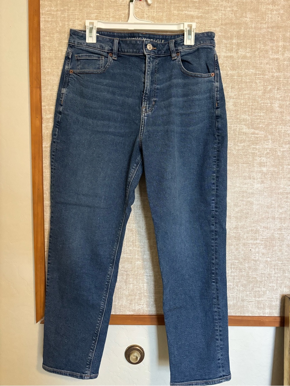 American Eagle Outfitters Straight-Leg Jeans in Dark Blue Denim